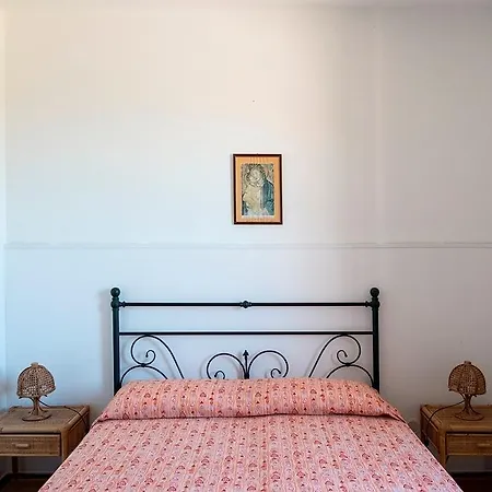 Trullo A Dieci Passi Dal Mare *